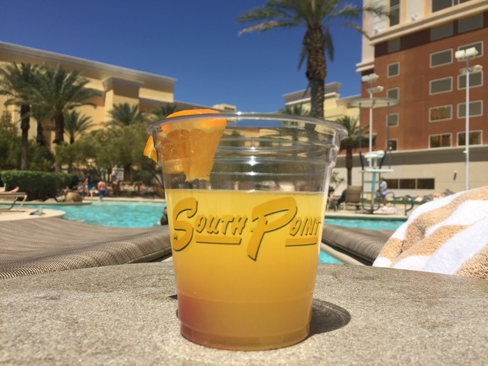 Cheers to the weekend! Kick things off with great drinks, unforgettable moments, and all the fun you can handle, right here at your favorite home away from home. 💃🍹