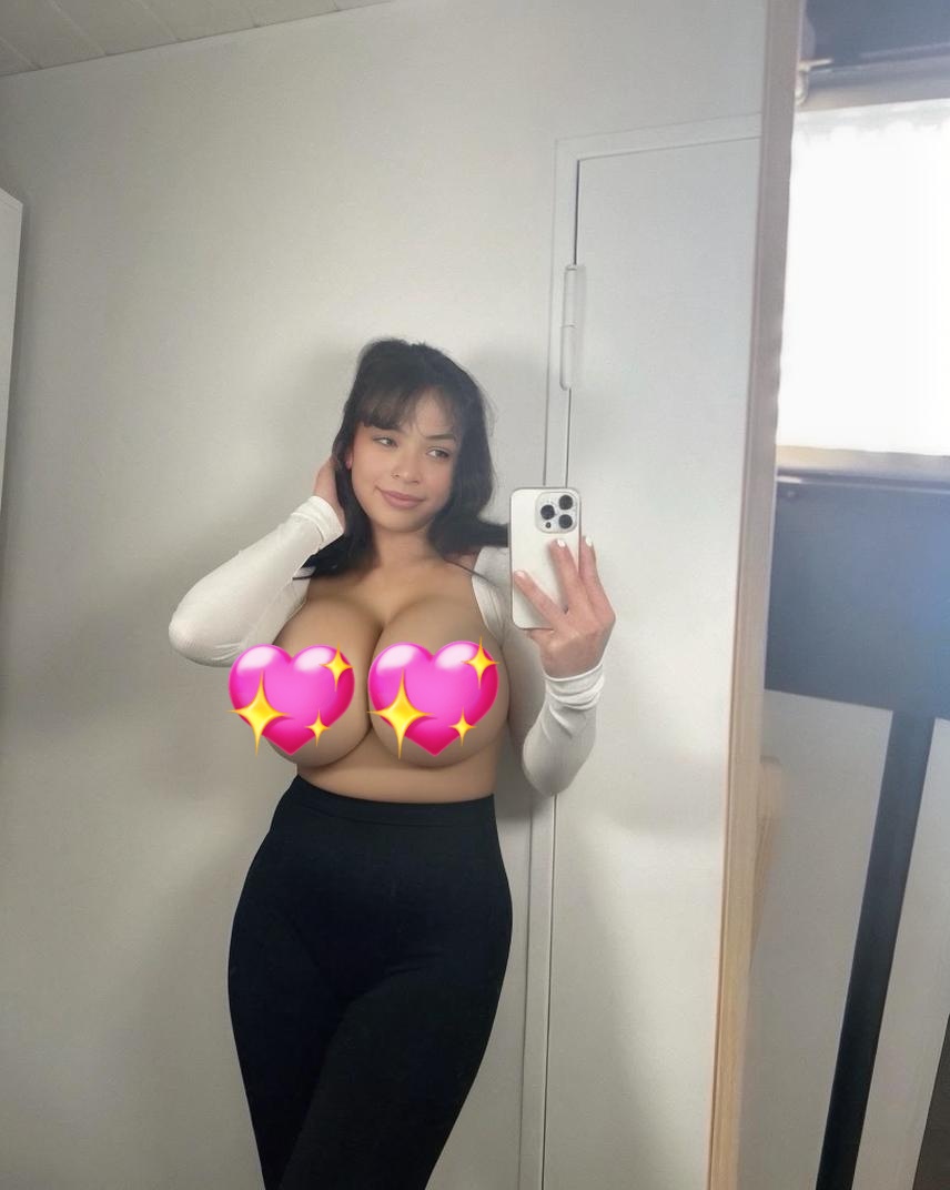 Compra mi contenido y mira mis ricas tetas más info por chat 🔥💋