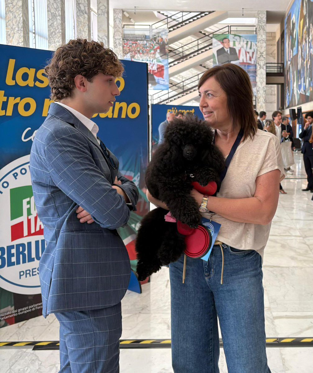 Renata Polverini (@renatapolverini) on Twitter photo Oggi al #congresso di <a href="/fi_giovani/">Forza Italia Giovani</a> Auguri a @leoni.simo eletto segretario nazionale Oggi al #congresso di <a href="/fi_giovani/">Forza Italia Giovani</a> Auguri a @leoni.simo eletto segretario nazionale