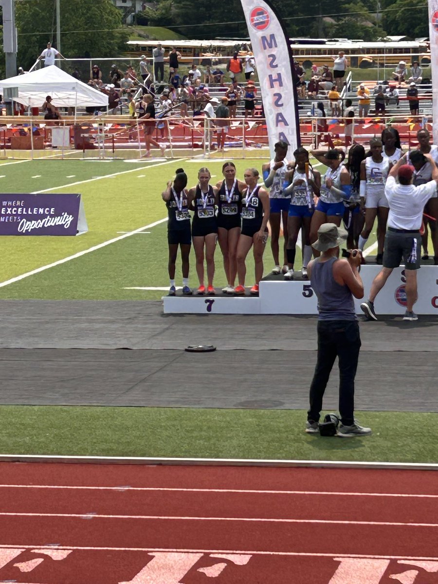 Joplin Track and Field tweet media