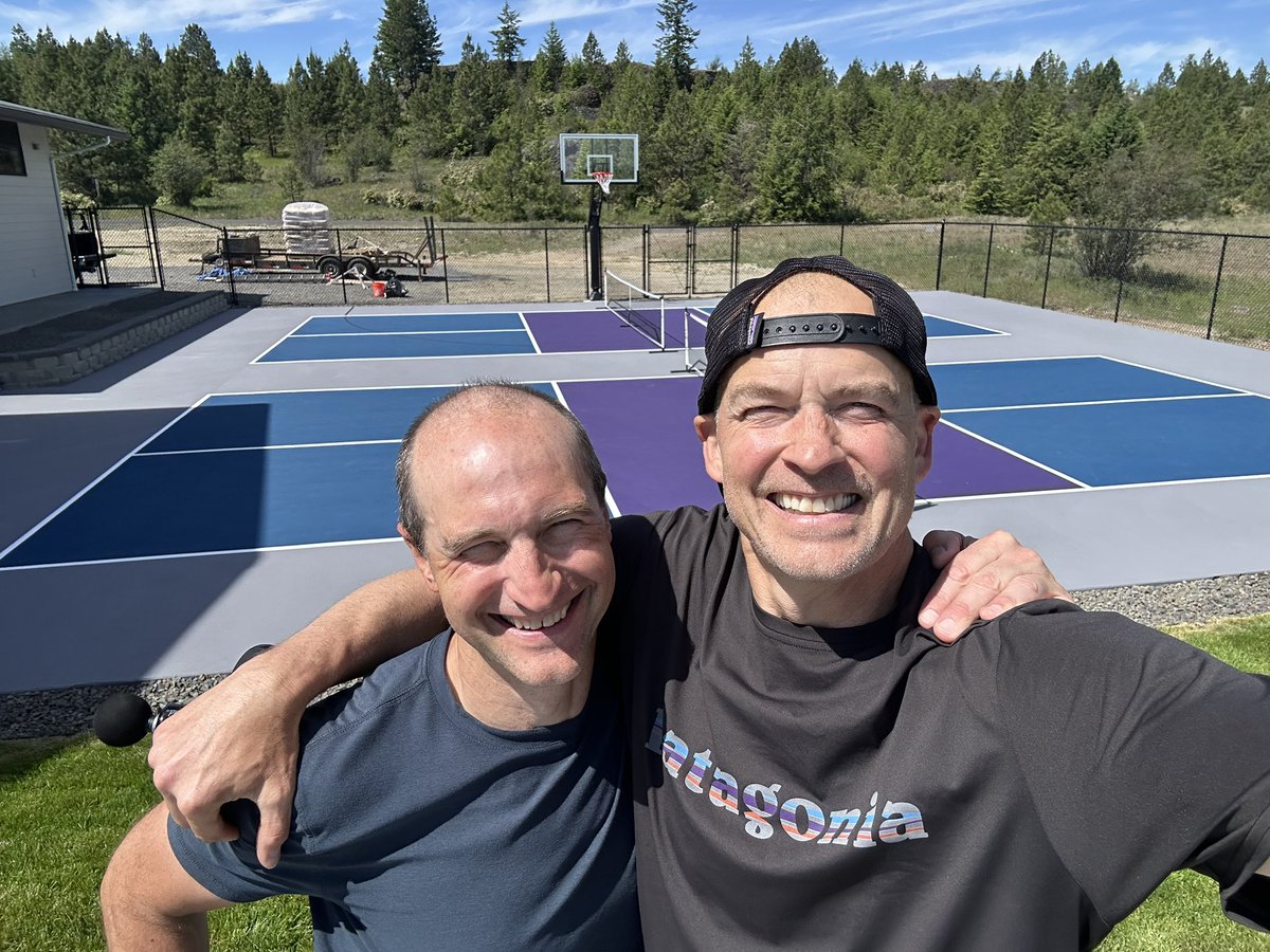rtmshphysed's tweet image. Physical activity and social connections makes life SO beautiful! Add in competition and I am in heaven on earth. #pickleball