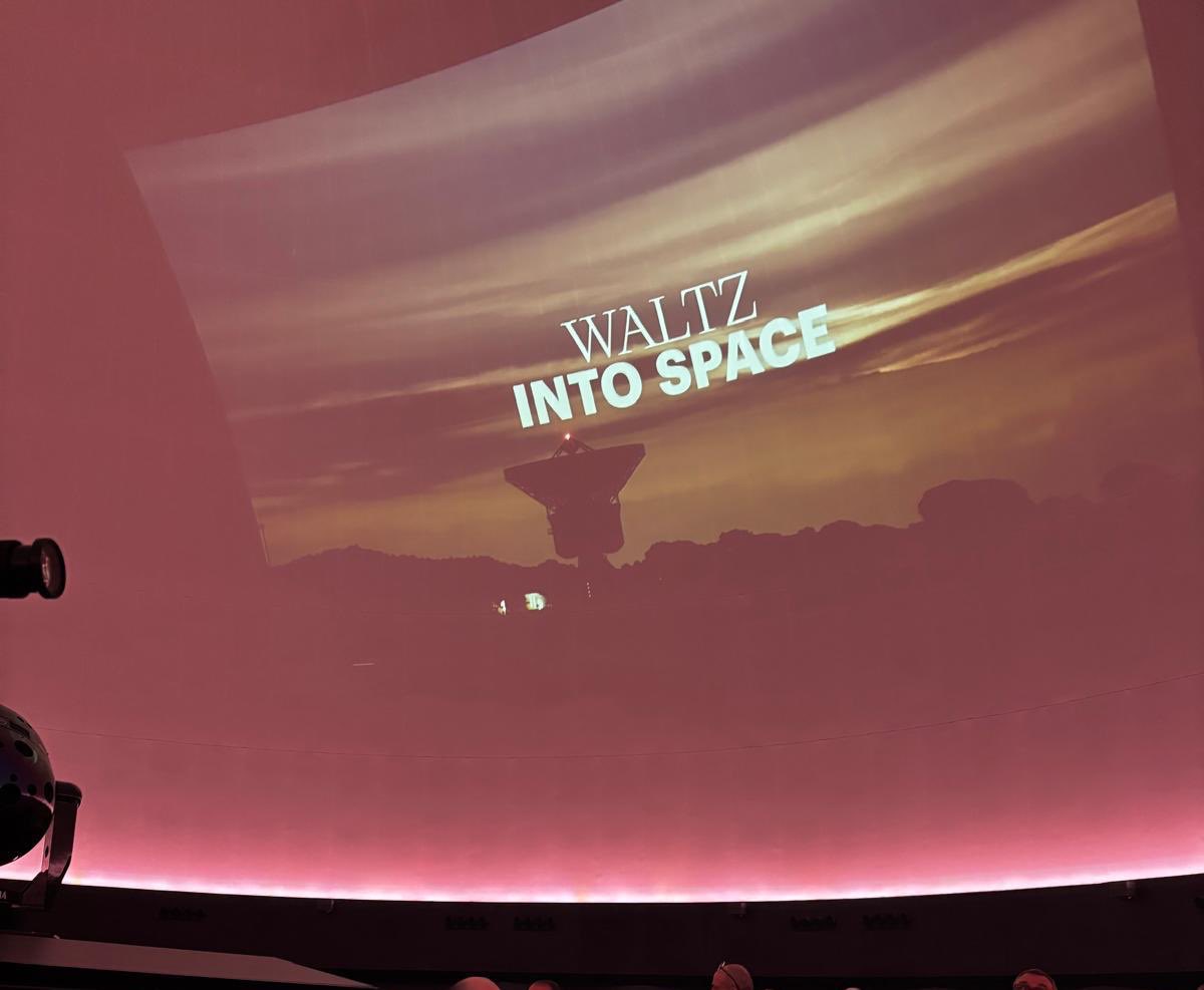 ESA España (@esa_es) on Twitter photo Javier Delgado director adjunto de #ESAC, El Centro Europeo de Astronomía Espacial de la <a href="/esa/">European Space Agency</a>, y Telmo Fernandez, director del <a href="/PlanetarioMad/">Planetario de Madrid</a> durante la bienvenida a los asistentes a la retransmisión del Danubio Azul Waltz into Space en el <a href="/PlanetarioMad/">Planetario de Madrid</a>
<a href="/_vienna_info_/">Vienna</a> Javier Delgado director adjunto de #ESAC, El Centro Europeo de Astronomía Espacial de la <a href="/esa/">European Space Agency</a>, y Telmo Fernandez, director del <a href="/PlanetarioMad/">Planetario de Madrid</a> durante la bienvenida a los asistentes a la retransmisión del Danubio Azul Waltz into Space en el <a href="/PlanetarioMad/">Planetario de Madrid</a>
<a href="/_vienna_info_/">Vienna</a>
