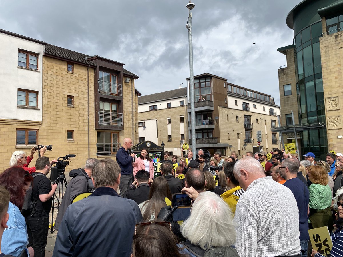 Steven (@stevenc797) on Twitter photo Spent this afternoon alongside dozens of <a href="/theSNP/">The SNP</a> activists campaigning for our candidate <a href="/KatyLoudonSNP/">Cllr Katy Loudon</a>!
Great chats with voters on the doors; and as an added bonus, got to spend a couple hours campaigning with my pal & very favourite MSP <a href="/EmmaRoddickSNP/">Emma Roddick MSP</a> ๐ Spent this afternoon alongside dozens of <a href="/theSNP/">The SNP</a> activists campaigning for our candidate <a href="/KatyLoudonSNP/">Cllr Katy Loudon</a>!
Great chats with voters on the doors; and as an added bonus, got to spend a couple hours campaigning with my pal & very favourite MSP <a href="/EmmaRoddickSNP/">Emma Roddick MSP</a> ๐