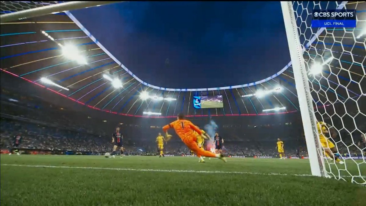 deucehesi's tweet photo. achraf hakimi goal in the champions league final

#uefachampionsleague #PSGINT #UCL #UCLfinal https://t.co/EZuhAYuK4z