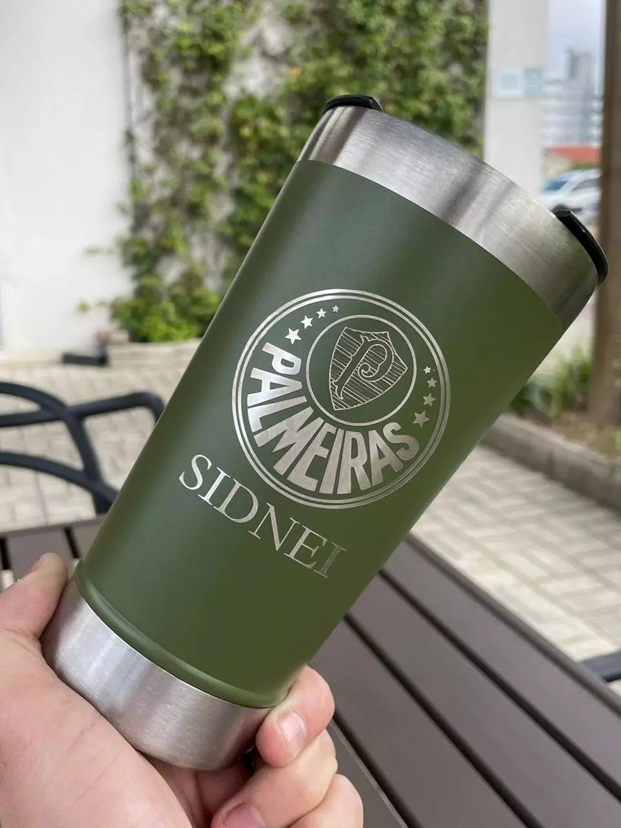 eukeroisso_'s tweet photo. Tu cuida do time, eu cuido da tua bebida 🍻
Esse copo térmico da Shopee segura a gelada até nos acréscimos!
Já virou meu xodó dos dias de jogo 😎
👉 https://t.co/niFzzF5yUX
Torcida organizada mesmo é com copo bom na mão kkk
#tiagoleifert #ParisInter #PSGXInter #gol #PSG #gol https://t.co/1mRMgN4cz6