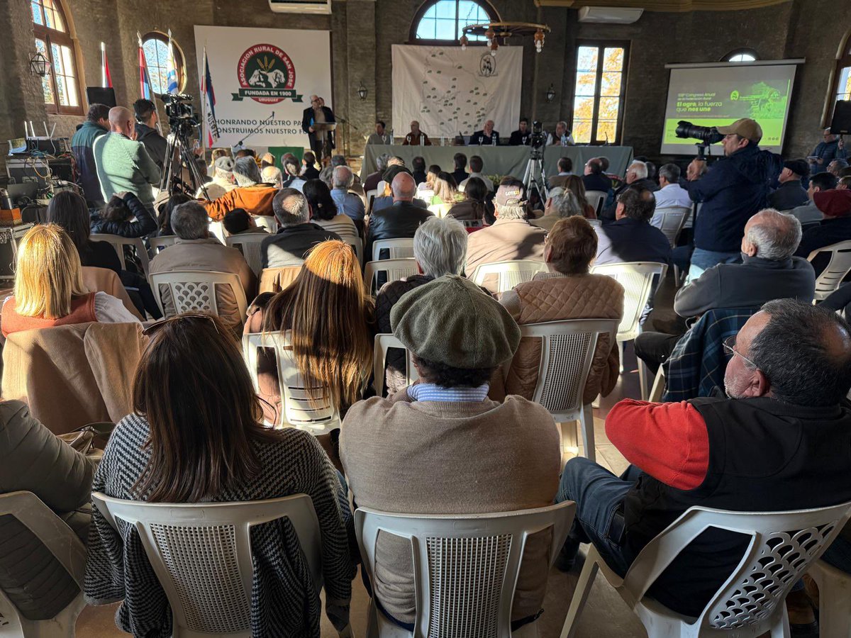 Carlos Daniel Camy (@cdcamy) on Twitter photo En San José. En el 108o. Congreso Anual de la <a href="/federacionrural/">Federación Rural</a>. Señera Institución, representativa del ruralismo. Acompañando y escuchando. Congreso organizado por la Asociación Rural de San José, en el
marco de la conmemoración de los 125 años de su fundación. En San José. En el 108o. Congreso Anual de la <a href="/federacionrural/">Federación Rural</a>. Señera Institución, representativa del ruralismo. Acompañando y escuchando. Congreso organizado por la Asociación Rural de San José, en el
marco de la conmemoración de los 125 años de su fundación.