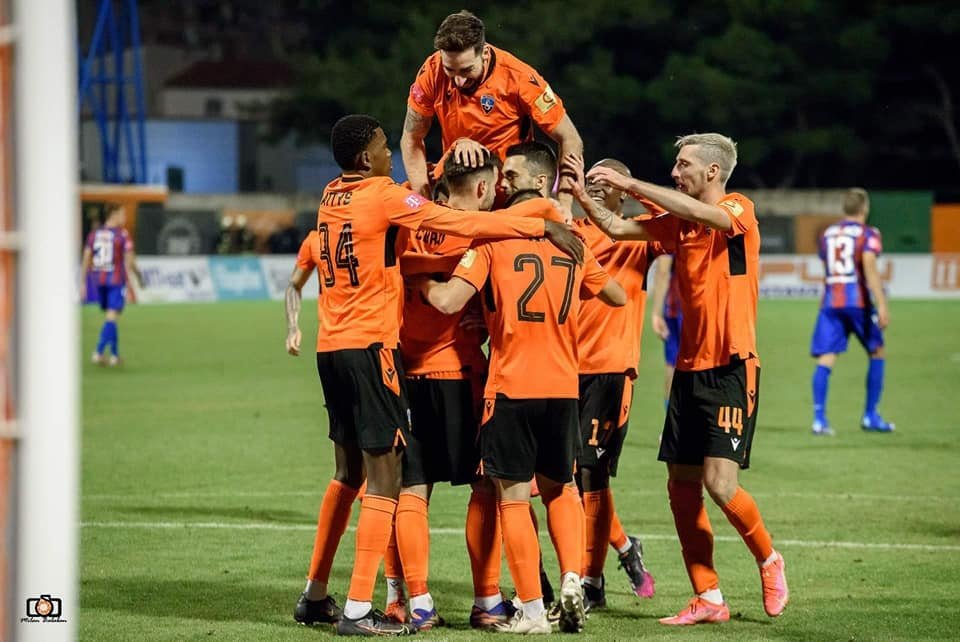 CroatiaFooty's tweet photo. Despite the focus on Vukovar 1991 and Opatija, the real hold-up is Šibenik. The club has been given extra days to sort out paperwork due to financial trouble. Failure to do so could see them drop to possibly the fourth tier! 

Vukovar and Opatija have reportedly gotten their licences. [SN]

#HNL #Šibenik #Opatija #Vukovar