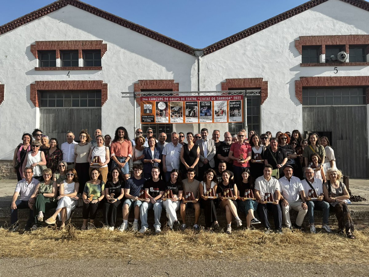 🙌 Moltes felicitats a les companyies Deixalles 81 de Sant Feliu de Codines i Tres Panys de Moià, que s'han proclamat guanyadores del 36è Concurs de Grups de Teatre Ciutat de  #Tàrrega

✅ Organitzat per <a href="/batteatre/">BatTeatre</a>, el certamen compta amb suport de la Regidoria de <a href="/culturatarrega/">Cultura Tàrrega</a>