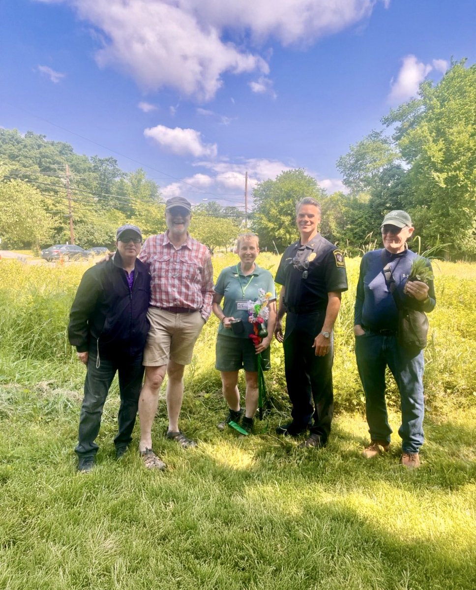 UnivParkPolice's tweet photo. Today, we had a blast at the 2025 UP Meadow Day! 

Huge thanks to the Sustainability Committee for organizing such a well-loved event full of engaging and educational nature activities. We already can’t wait for next year’s Meadow Day!

#UPPD #UniversityPark #MeadowDay #Community https://t.co/wrylxv6iek