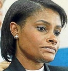 Esta asquerosa sabía y tenía pruebas  de la pedofilia del narco delincunte C. Carrera y calló!! Miserable cómplice hdp .... hoy es embajadora <a href="/Presidencia_Ec/">Presidencia Ecuador 🇪🇨</a>