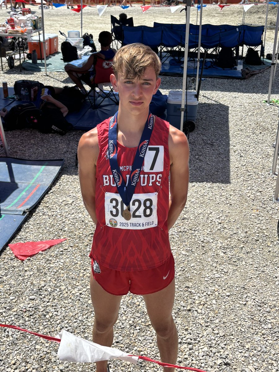 John Montgomery (@coachjmonty) on Twitter photo We have a Pup on the podium! Congratulations to Caleb Muehler on his 3rd place finish in the 1600m! That’s 3 events and 3 podiums for the Junior who still has 1 more event to go!
<a href="/MHSBullpups/">McPherson HS</a> We have a Pup on the podium! Congratulations to Caleb Muehler on his 3rd place finish in the 1600m! That’s 3 events and 3 podiums for the Junior who still has 1 more event to go!
<a href="/MHSBullpups/">McPherson HS</a>