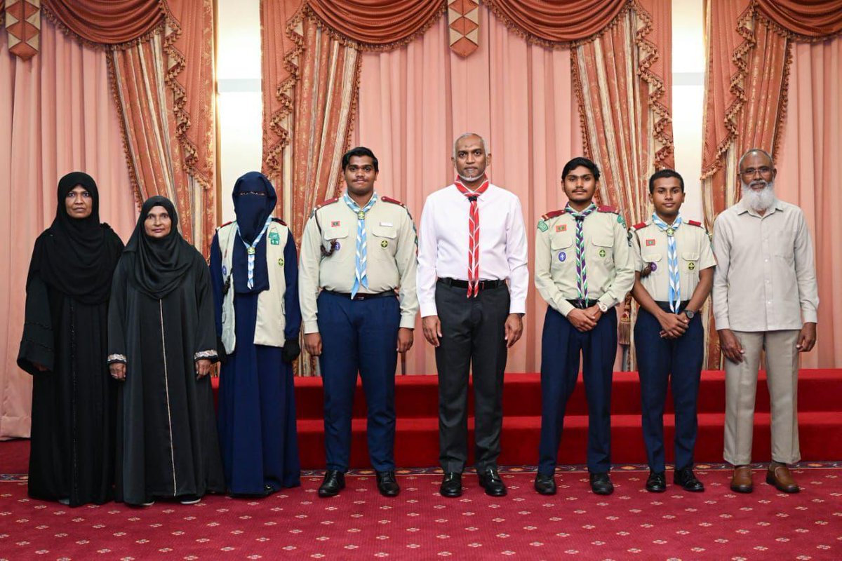 ScoutsMaldives's tweet image. 🏅 Congratulations to the 7 Scouts awarded the President’s Scout Award — the highest honor in the Scout section!

👏This prestigious recognition is a testament to their determination and commitment, which truly inspire us all. Keep shining! 🌟