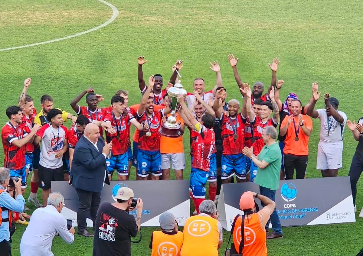 🏆CAMPIÓNS DA COPA DEPUTACIÓN OURENSE🏆

#IMOSBARCO ❤️💙