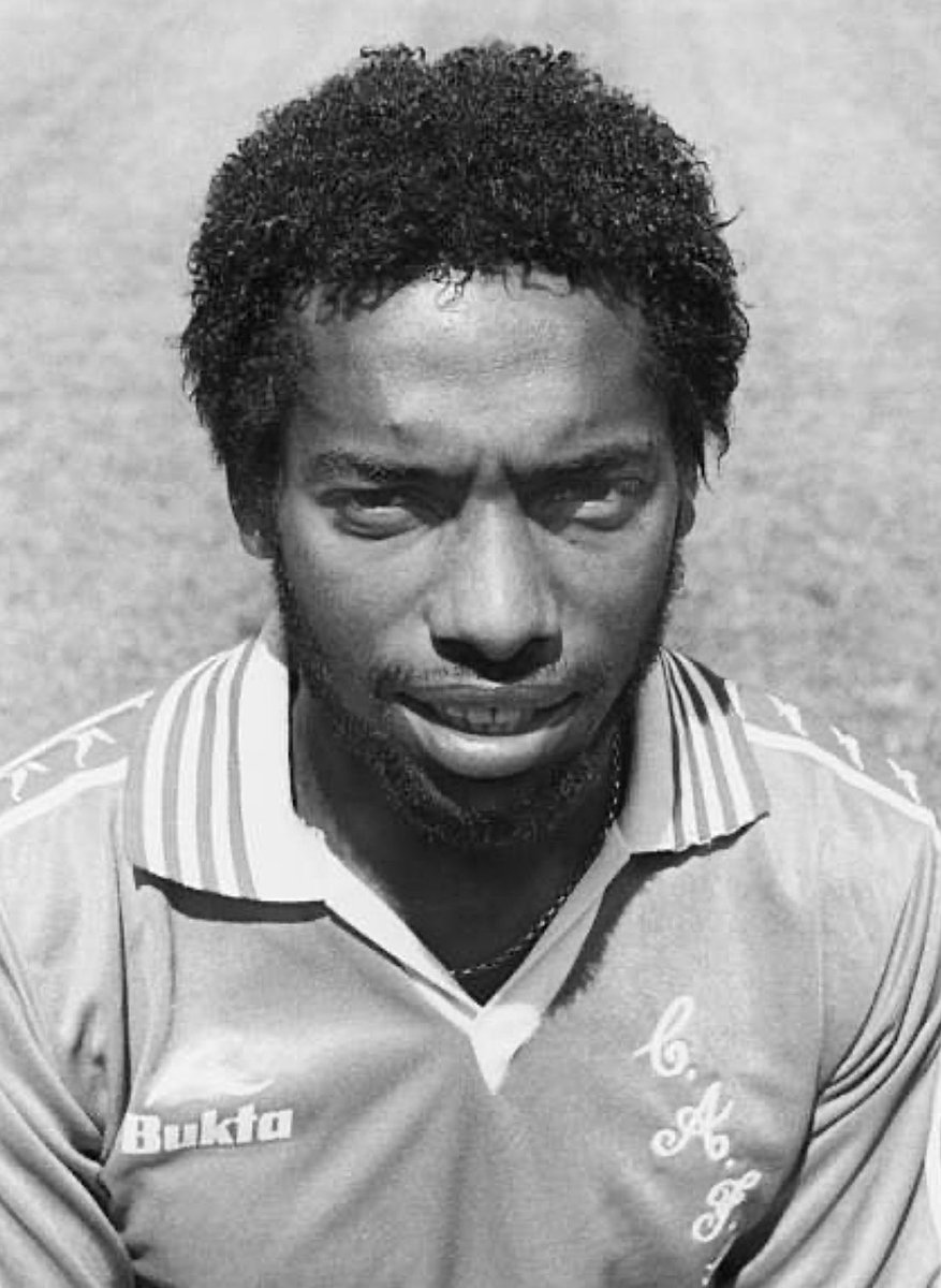 The late great Phil Walker, pictured here during his time at Charlton Athletic (1979-83) #CHAFC #TheAddicks #CharltonAthletic #TheValiants #RedRobins 
[Credit: Geoff Bruce/Central Press/Hulton Archive]