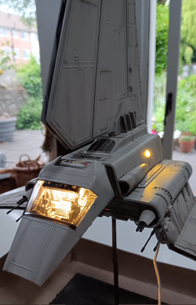 ametcalfe42's tweet image. I think I&apos;m calling that a wrap! #jffbook Imperial Shuttle Tydirium is up and in flight mode. As a kit from 1983, I knew there would be some fit issues &amp;amp; I enjoyed incorporating the lighting set as well. It&apos;s been an enjoyable &amp;amp; at times stressful build, but I&apos;m pleased 😀
