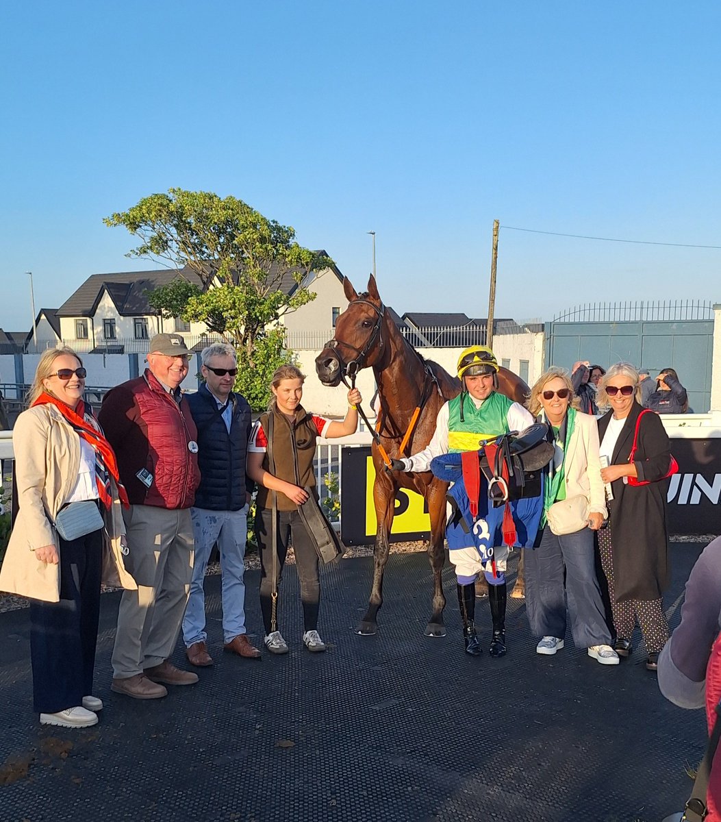 Early Bird (11/8f) is a ready winner of the last at Tramore, scoring under Adam Ryan for Jonathan Sweeney and owner/breeder Michael Lacy.