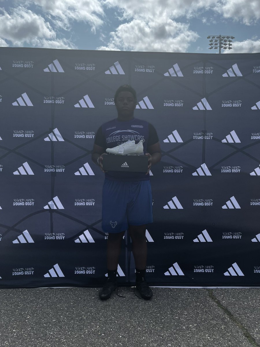 Tymoye3's tweet image. Thank you so much @adidasFballUS @adidas for the cleats also thanks @smsbacademy for the opportunity
