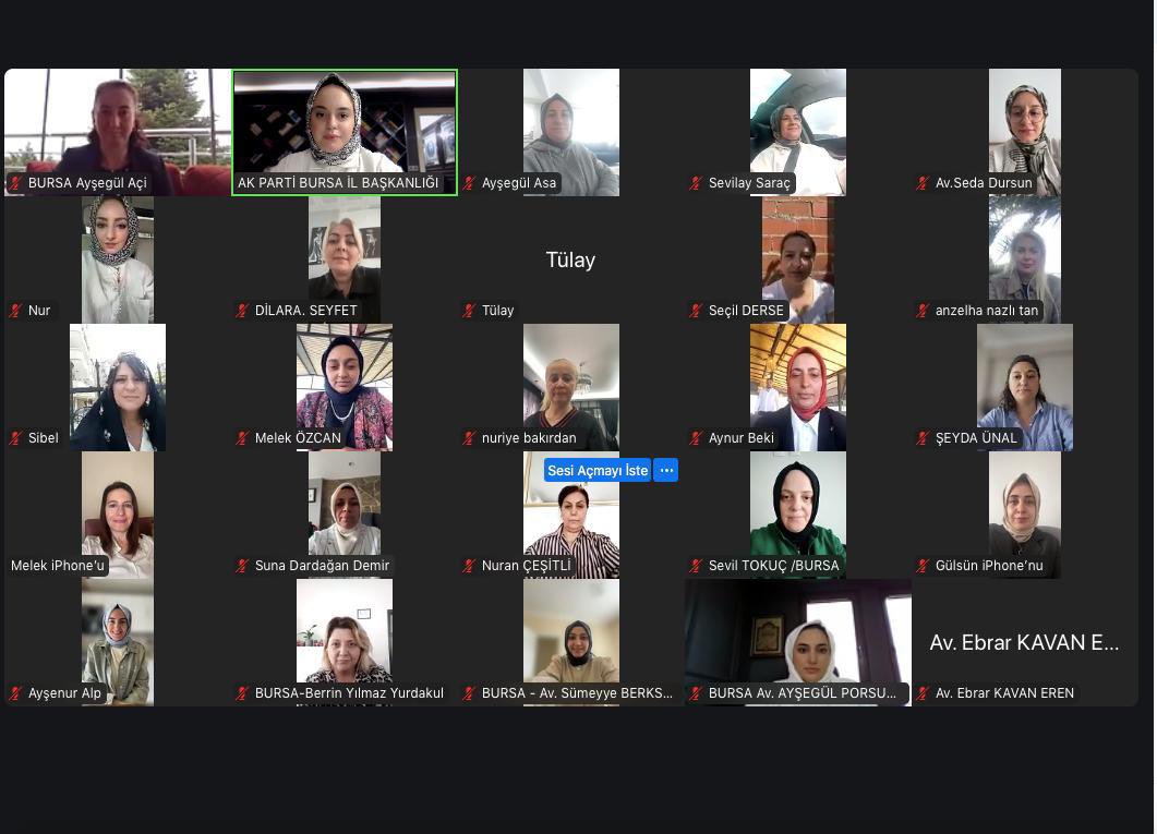 İl Kadın Kolları Başkanımız İmren Çavuşoğlu başkanlığında, 17 İlçe Kadın Kolları Başkanlarımızın katılımlarıyla online İlçe Başkanları Toplantımızı gerçekleştirdik.