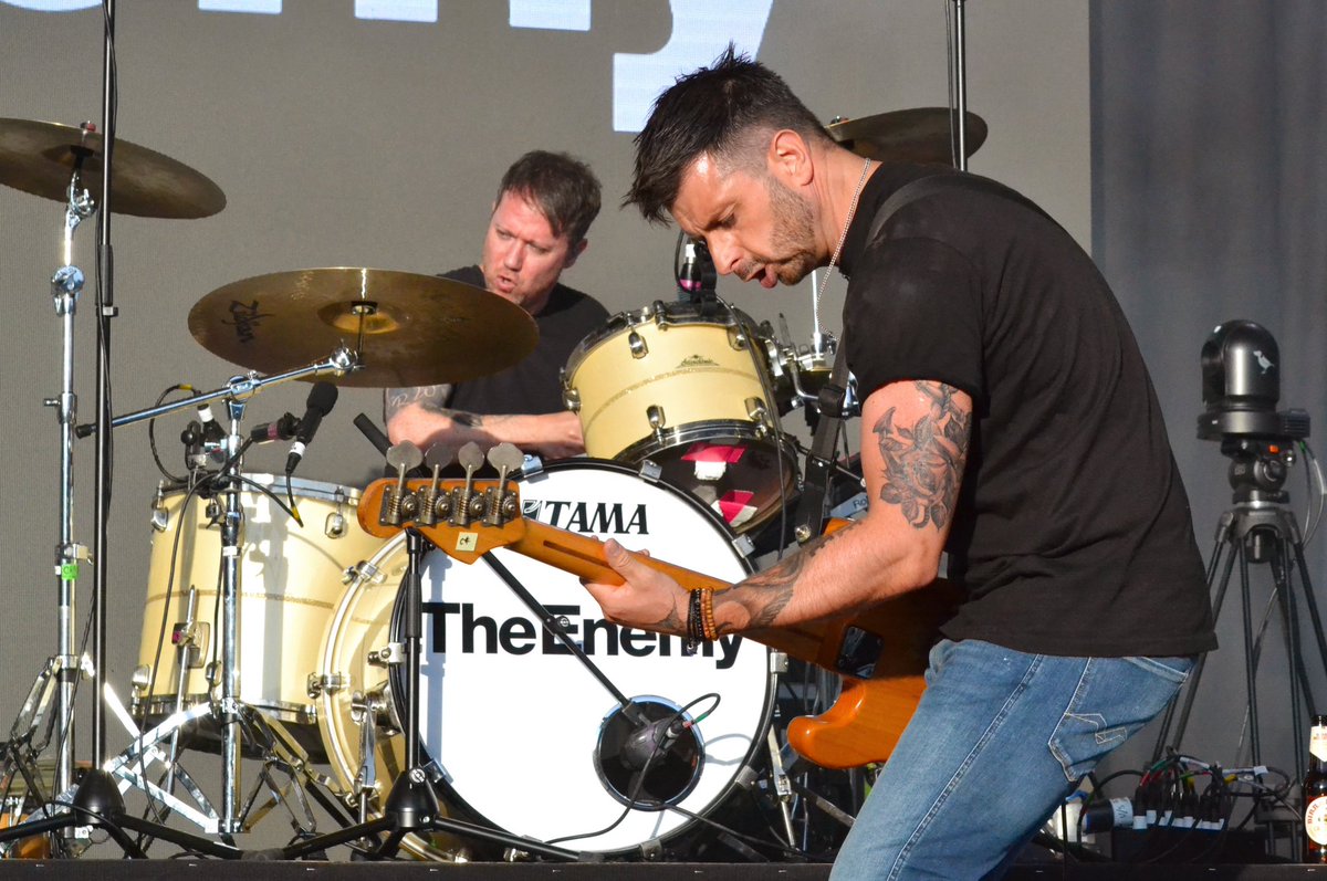 beffshuff tweet media