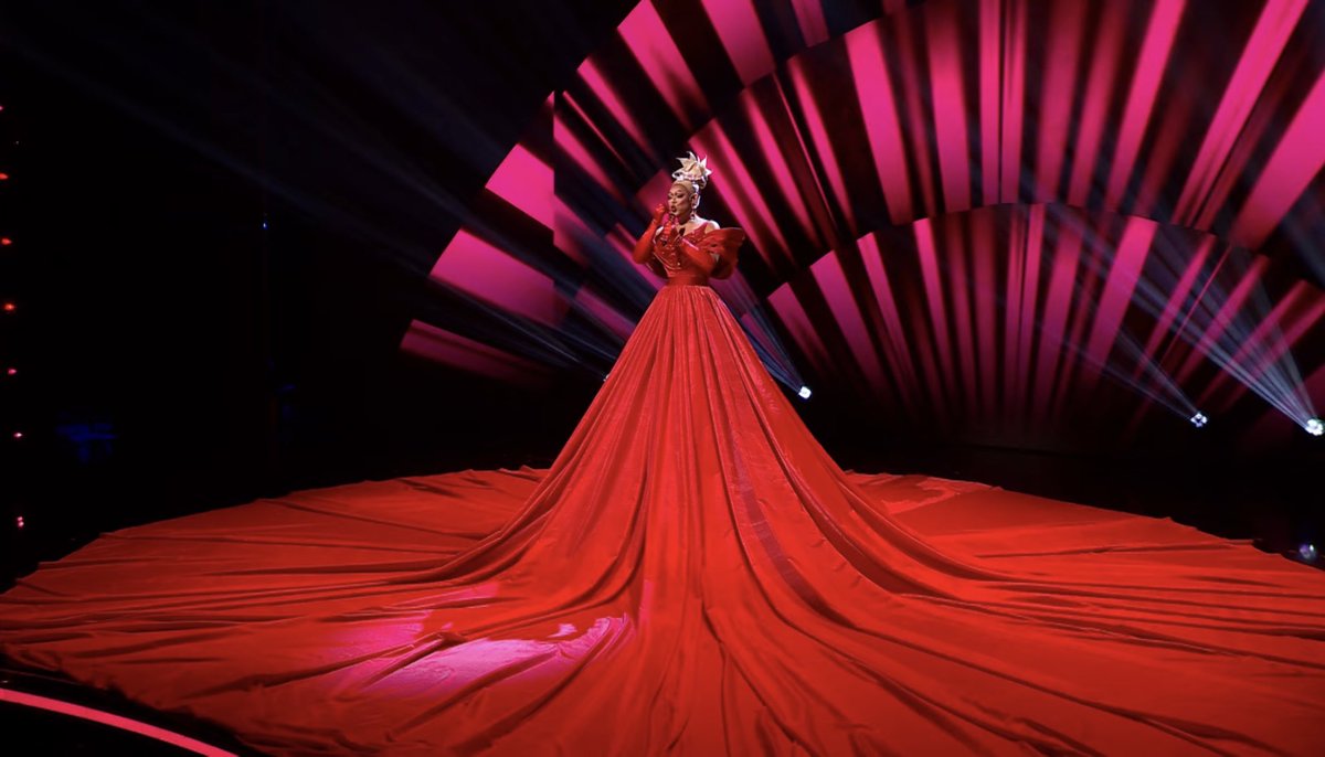 BritsandBlobs's tweet image. This is the sort of ART we need to send to Eurovision. 

I know Jasmine Rice is Korean-American but if the BBC have any sense they’ll at least ask her

#BGT #BritainsGotTalent #Eurovision