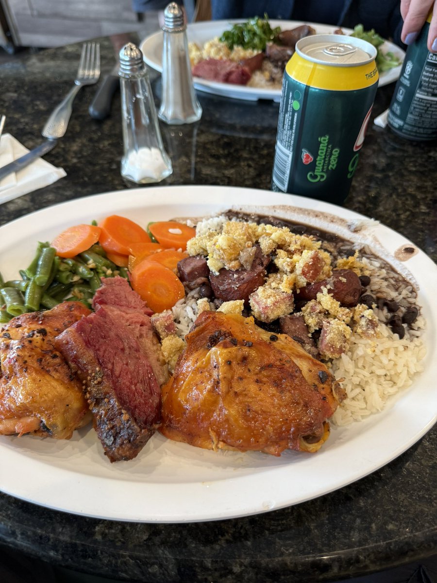 thaddeusjones69's tweet photo. Cultivating vibes today with mother

Brazilian buffet muck with a healthy portion of boom cha cha boom boom cha

Back in the city now with a full stomach and an urge to splurge

Happy Saturday to all who celebrate

Signed,
Joãones https://t.co/tZLHbnNM8u