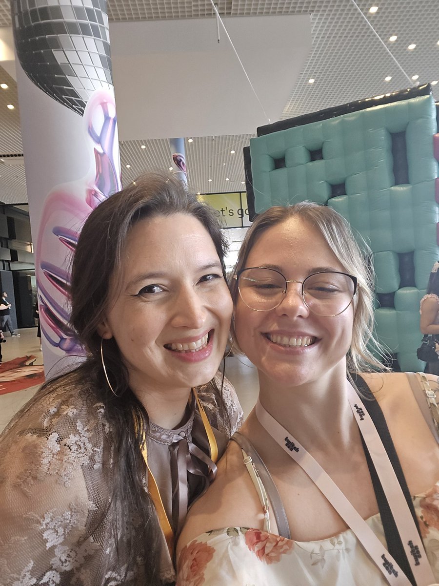 We so cute uwu <a href="/LittleMissSun/">SunMin</a>