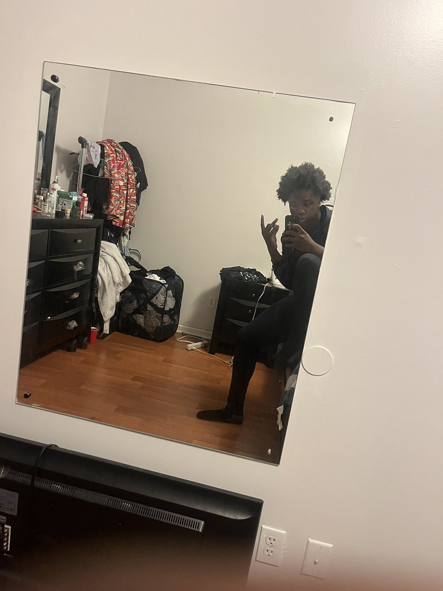 Ok_GG1's tweet image. Day 24 without esex and my hair is falling out