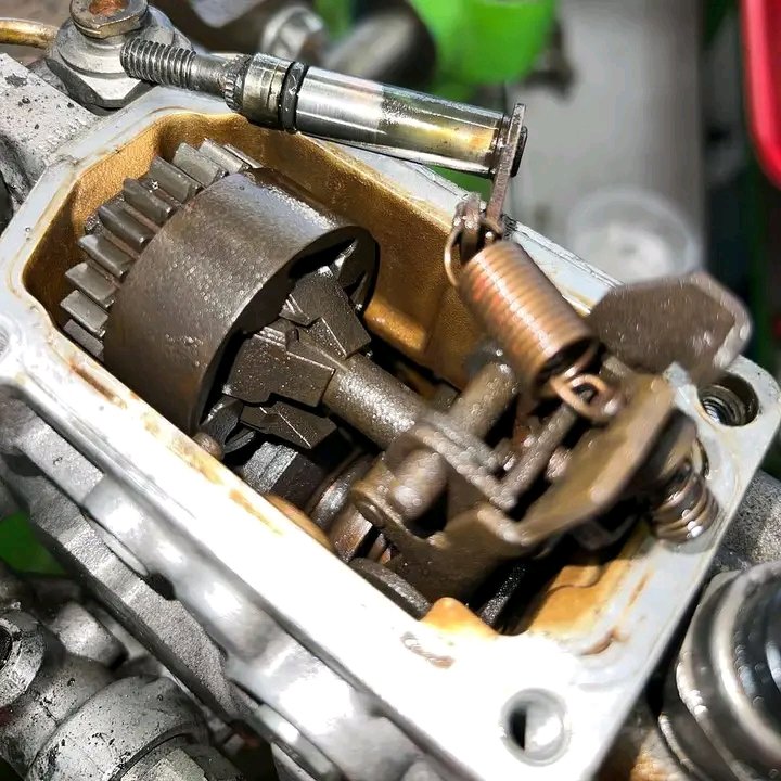 Dieselsevice754's tweet image. Don't clean your injectors, turbo, or fuel pump before a pro checks them!
SM INJECTOR PUMP AND NOZZLE SERVICES
WhatsApp/Call +256754490069 | +25678630069
