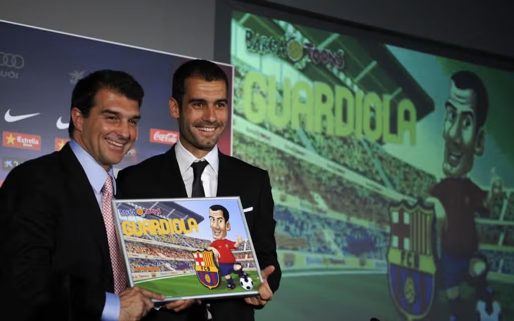 🔙: On this day in 2008 - Josep Guardiola officially signed his contract to become the head coach of FC Barcelona.