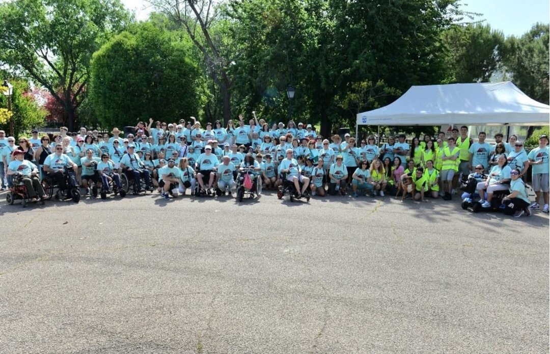 Todo nuestro apoyo a la Asociación de Esclerosis Múltiple de #Valdemoro que hoy ha celebrado su "marcha solidaria"
Miles de enfermos y sus familias esperando que la Ley ELA se ponga en funcionamiento ¿Hasta cuando?
