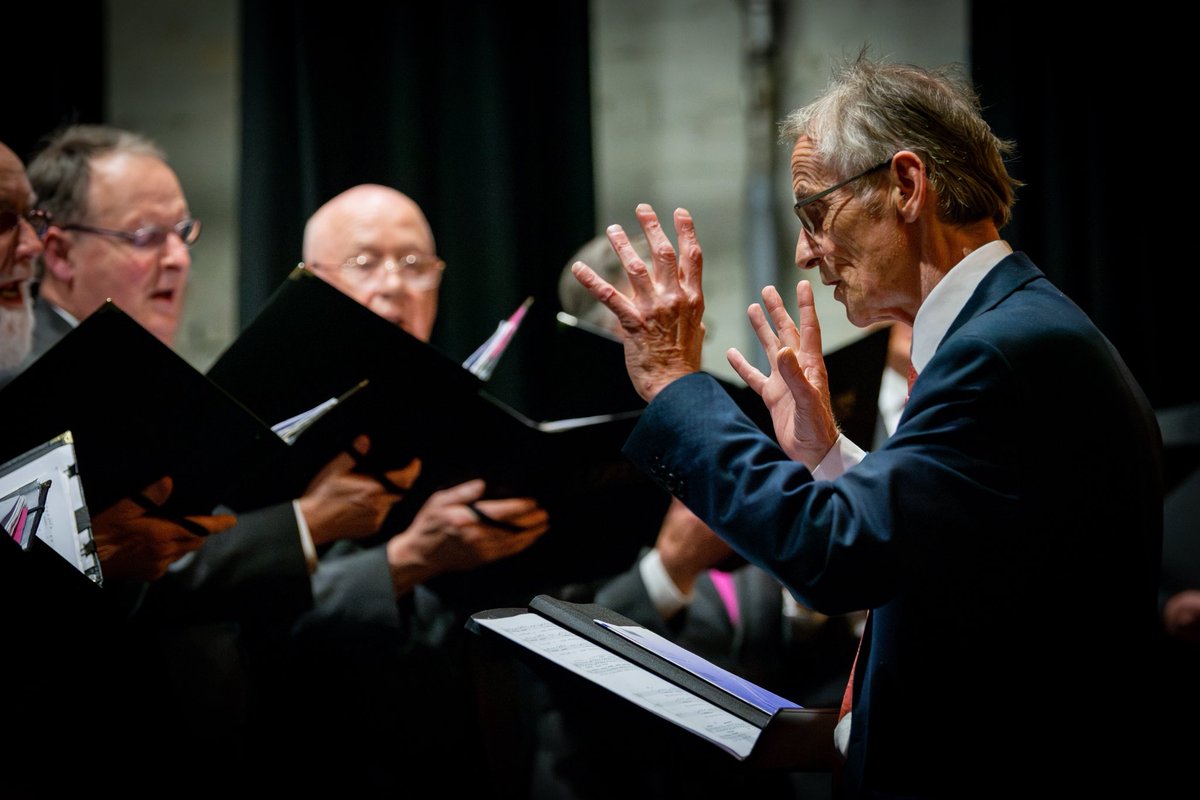 A couple of great shots from #festivalofyorkshirechoirs in April. Such a great evening with a lovely audience.

#tadcaster #nationalassociationofchoirs