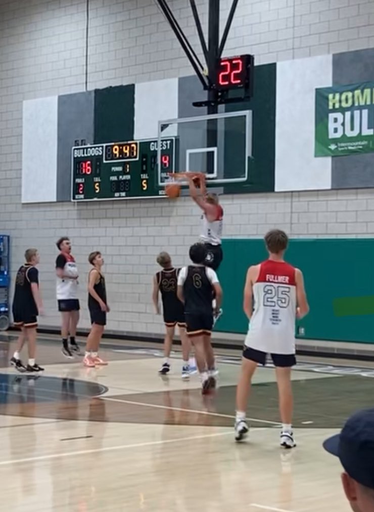 ChristianTHans2's tweet image. Multi-sport! Measured at 37.5” on the vertical jump test (hit 11’3” marker). It showed in our 7v7 tournament yesterday. @PrepRedzoneUT @FWhittinghamJr @B_Aigamaua @CoachMohns @NYSEandeasy @Coach_Casula @CoachRoderick @Creightp @Day1toD1 @joshmiller @Coach2J