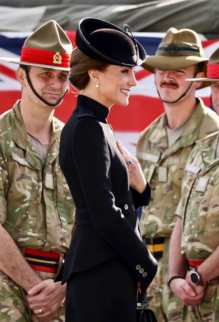 Their future Queen 😍
#PrincessofWales