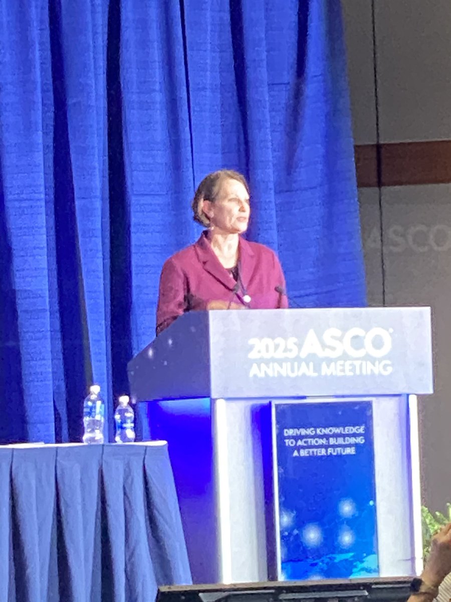Grant R. Williams, MD, MSPH, FASCO (@grantwilliamsmd) on Twitter photo Congrats to <a href="/HKlepinMD/">Heidi Klepin</a> on her BJ Kennedy award and all her accomplishments in #GeriOnc #ASCO25 <a href="/siognah/">SIOGNAH</a> <a href="/YoungSIOG/">Young SIOG</a> <a href="/myCARG/">Cancer and Aging Research Group (CARG) #GeriOnc</a> Congrats to <a href="/HKlepinMD/">Heidi Klepin</a> on her BJ Kennedy award and all her accomplishments in #GeriOnc #ASCO25 <a href="/siognah/">SIOGNAH</a> <a href="/YoungSIOG/">Young SIOG</a> <a href="/myCARG/">Cancer and Aging Research Group (CARG) #GeriOnc</a>
