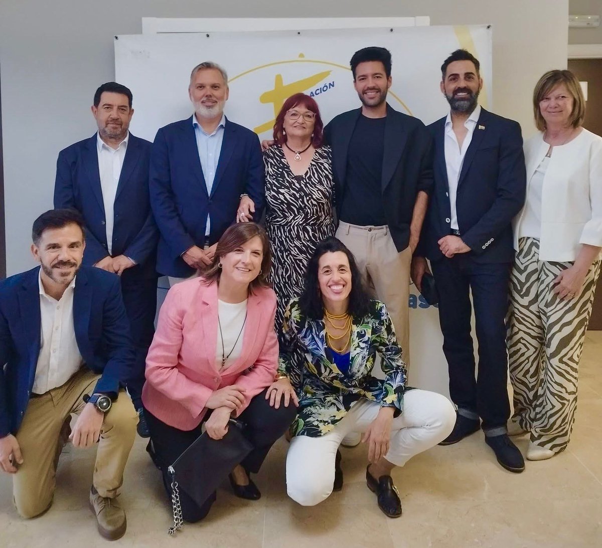 isablanco7's tweet photo. Gracias @placeat por la maravillosa elección del Premio Periodístico “solo el drag les hace libres: una armadura queer para sacar brillo a la discapacidad” 🏳️‍🌈🏳️‍⚧️.
Marta, Pedro, usuarios y familias, patronos, mecenas, gente generosa y humana … fue un lujazo. 
@Ayto_Plasencia https://t.co/9XfFRRdRSM