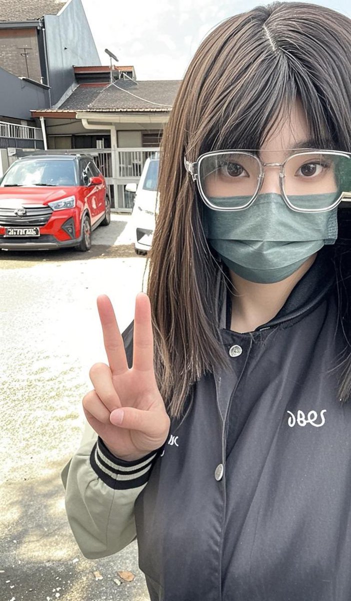 xie_ma64's tweet photo. 卖自己照片 有人感兴趣吗🫢 可以定制哦 https://t.co/n4eV8ZUde2