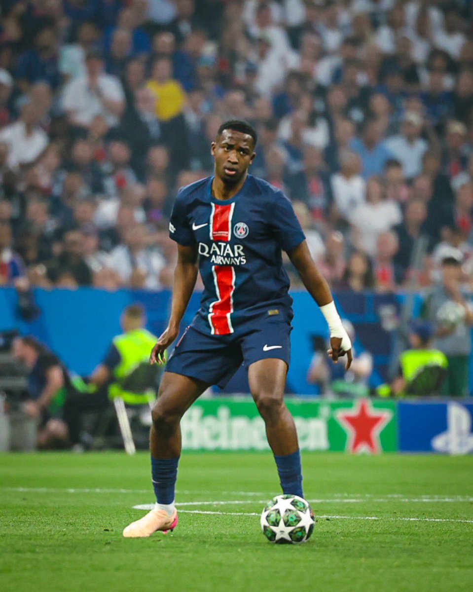 Pacho is forever enshrined in Ecuador and PSG history. 

First Ecuadorian to win the Champions League. 

First time PSG ever wins a Champions League.
