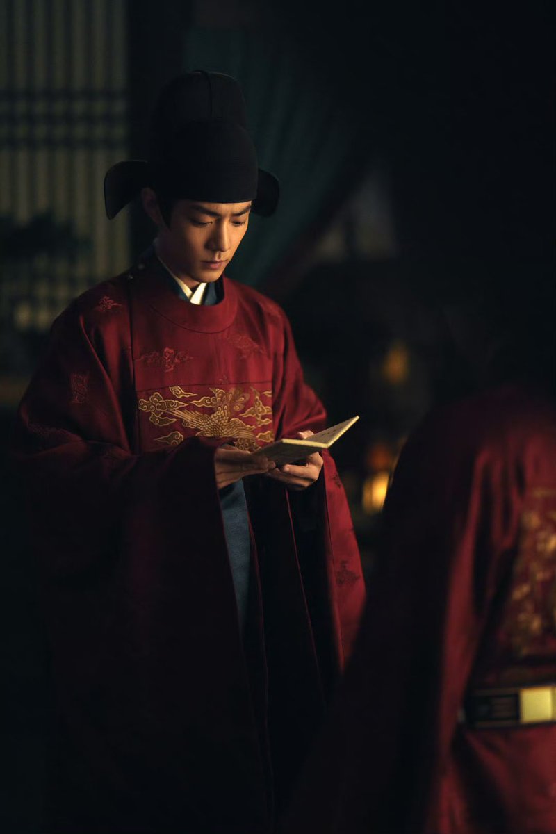 Good news for Cent: after years of Xiao Zhan’s domination, a new explosive drama and another top artist has exploded in popularity ! 
Bad news for Cent: it’s still Xiao Zhan
🔥🔥🔥
#XiaoZhan #LegendofZangHai
