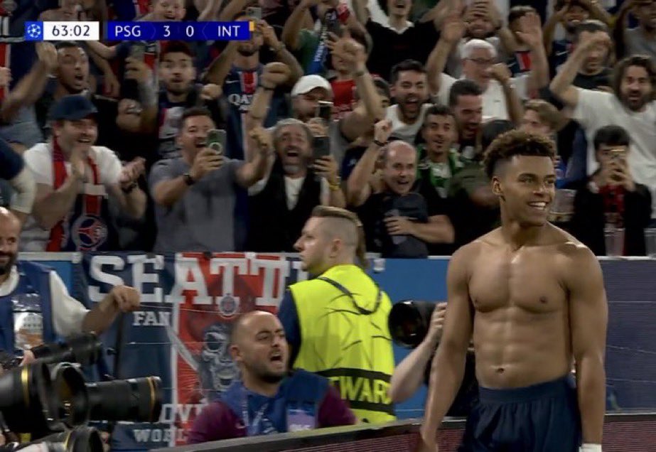 Mesdames et messieurs, Désiré Doublé ❤️💙#PSGINT