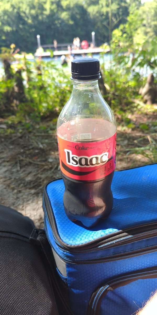 Escc_'s tweet photo. #sharingacoke for the one and only @mbits_ https://t.co/g4IKefcYNE