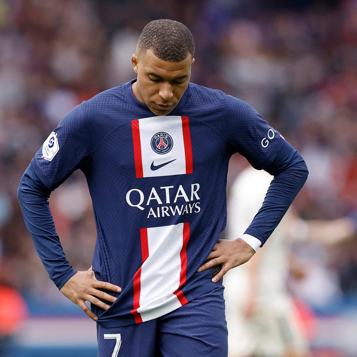 yourWahala's tweet photo. Dembele | PSG | #UCLfinal  | Intermilan | Desire Doue | Barca | 

Jon 🤣🤣🤣🤣🤣…one word for this man😂 https://t.co/wbvVNEwBbr