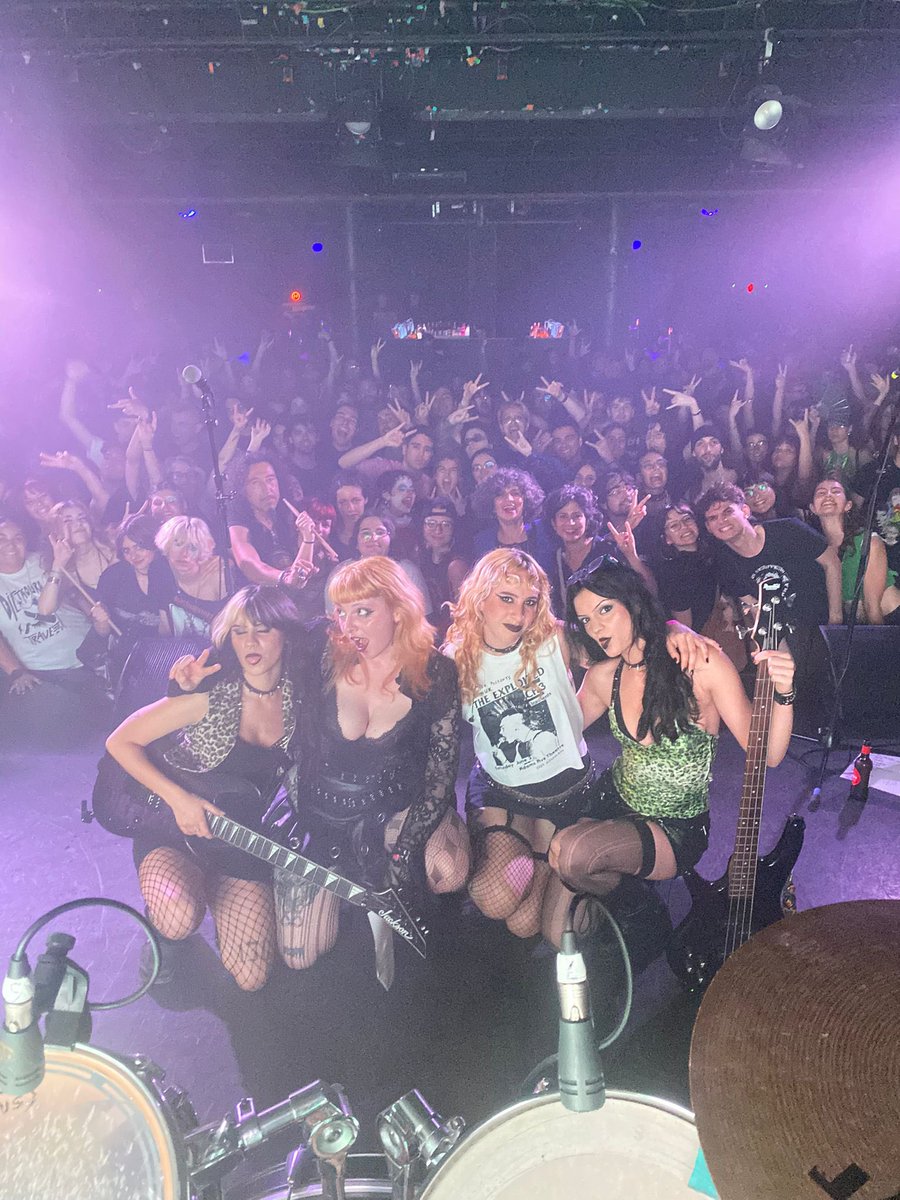 LUCY__OFFI's tweet image. Barcelona q hostias ha sido esto 😀🫶 QUÉ PASADA