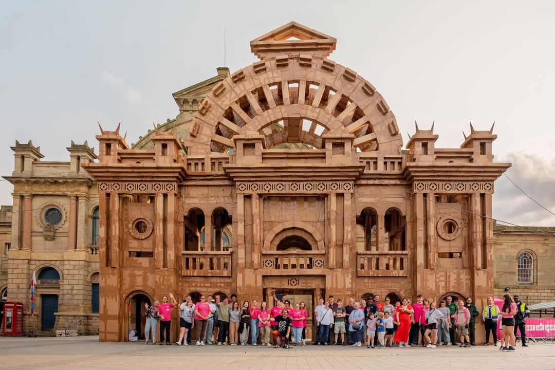 Ros Jones - Mayor of Doncaster (@mayorros) on Twitter photo Absolutely incredible! #DoncasterFestivalOfMaking lifesize artwork of our historic Corn Exchange.
Well done & thank you <a href="/RightUpRStreet/">Right Up Our Street</a>!
Get yourself into Doncaster city centre on Sunday! With viewing from 9AM, crafting activities from 12pm & theatre performances from Boxville. Absolutely incredible! #DoncasterFestivalOfMaking lifesize artwork of our historic Corn Exchange.
Well done & thank you <a href="/RightUpRStreet/">Right Up Our Street</a>!
Get yourself into Doncaster city centre on Sunday! With viewing from 9AM, crafting activities from 12pm & theatre performances from Boxville.