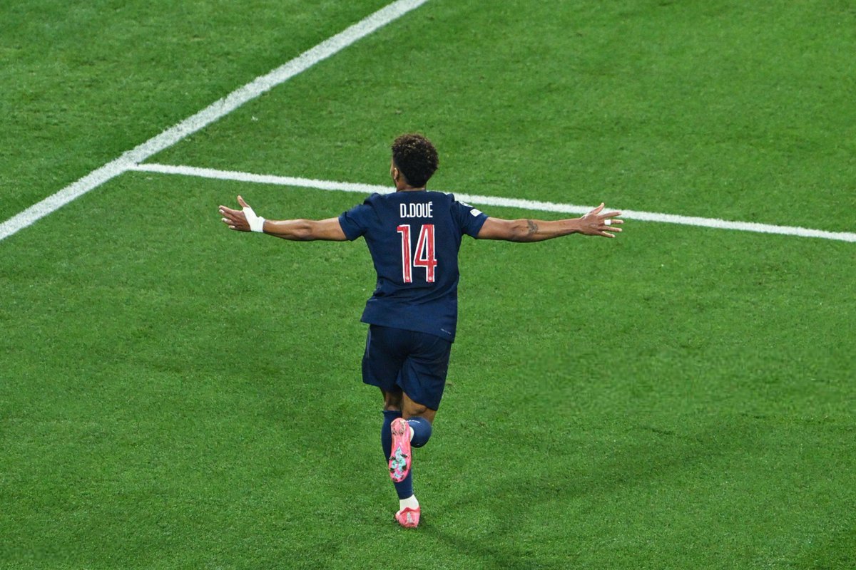 للأسف يا دويي لن ينصفك الاعلام الا اذا نزلت سروالك وطلعت البوكسر وصبغت شعرك اشقر وتصرفت تصرفات قذره