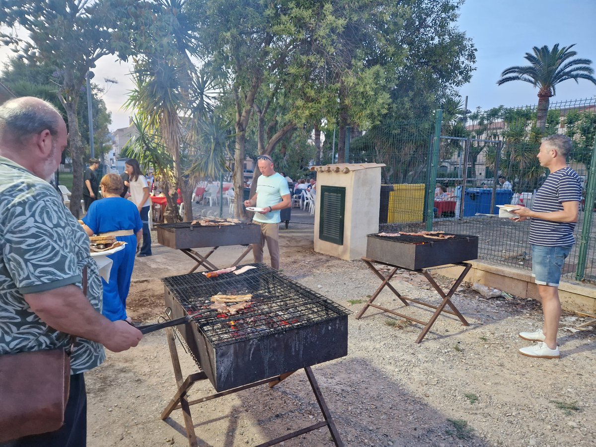 🤝 Avui, aprofitam la convidada al sopar d'Es Grif per agrair i reconèixer la gran tasca que fa l’associació en favor de la inclusió i la igualtat. Gràcies!