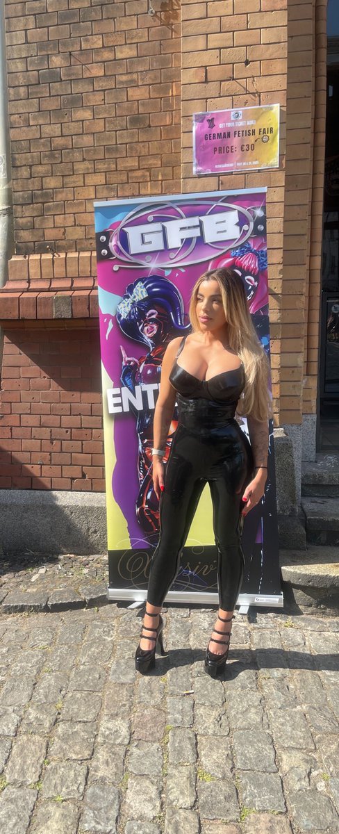 Heute auf der <a href="/GermanFetBall/">German Fetish Ball</a> ‼️
Ab Montag bis Mittwoch (02.06 - 04.06) im Atrium Berlin! 
Sicher dir noch schnell die letzten Termine‼️
Auf eine geile versaute Session 😈
#Gialatex #latex #bdsm