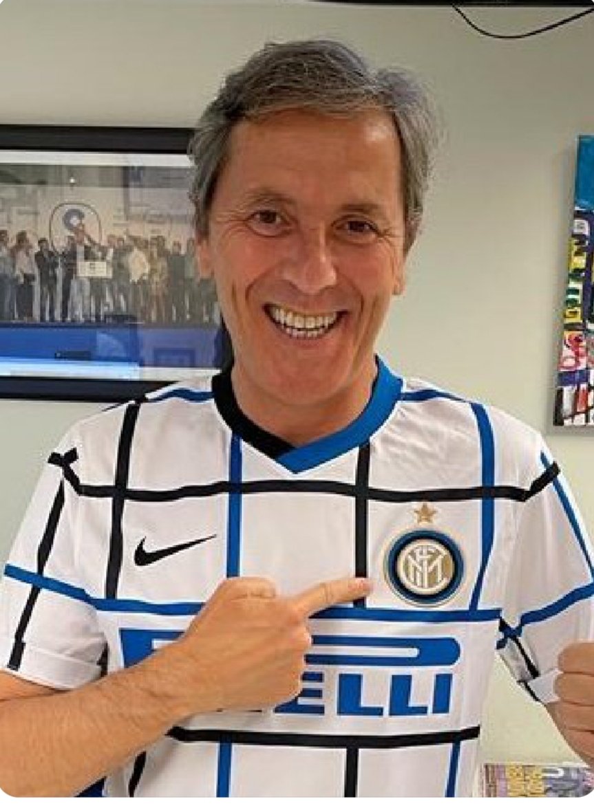 acio_regueiro's tweet photo. Traga hijo de pvta, traga....... Tú y todos los que odiáis a Lucho por el mero hecho de deciros lo que el resto de mamporreros no se atreven. Por cierto, buena noche también para los que infravalorais a Lucho como entrenador..... Buena noche a todos https://t.co/ycMKqHwxkS