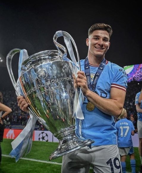 Ganar una final de Champions? No es para cualquier delantero argentino 🤷🏻‍♂️