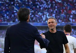 👏🏼👏🏼

Locura la del PSG 

SEÑOR FUTBOL LUIS ENRIQUE .