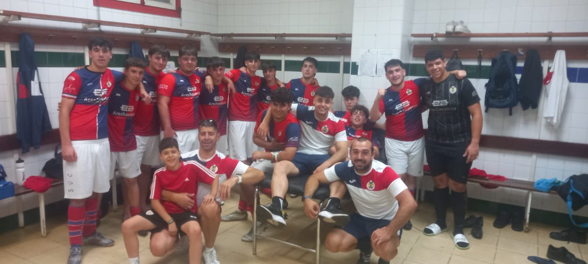 Dar las gracias al Eretza, porque a pesar de haber tenido pocos jugadores durante toda la temporada, han hecho un trabajo excelente.

AUPA TALDE❤️💙